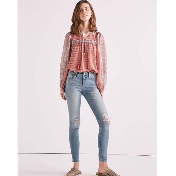 Lucky Brand Sheer Pattern Top - Picture 4 of 8